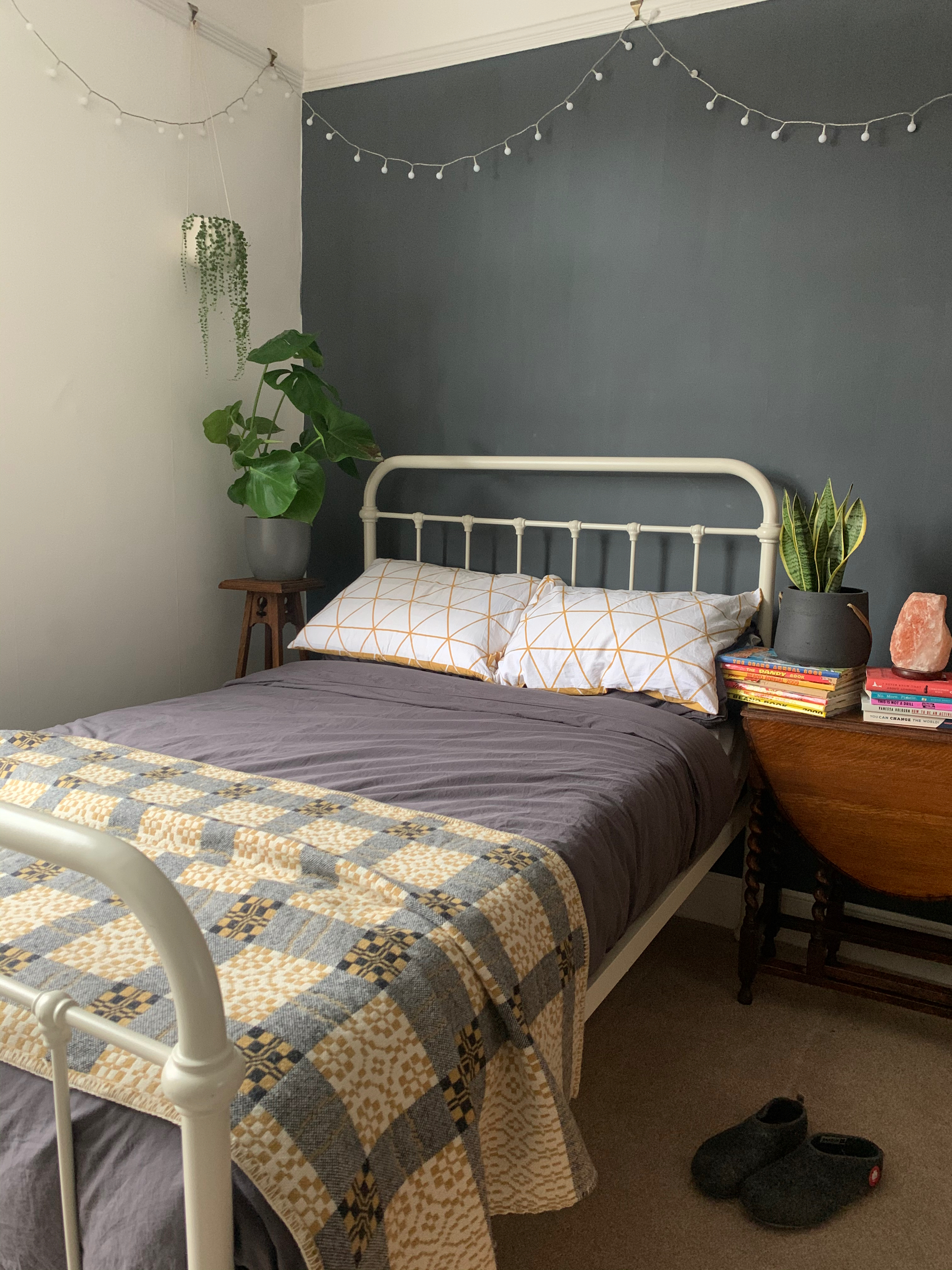 Eco-paint-teenage-bedroom