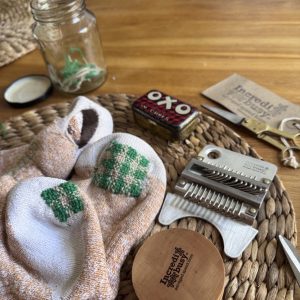 Getting started with an incredibusy salvaged speed loom - video